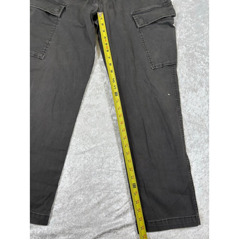 Men’s Levi Cargo Pants size 36X32 - Picture 8 of 11